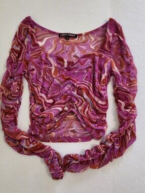 Almost Famous Pink Fuchsia Swirl Ruched Mesh Long Sleeve Cropped Top Size Medium